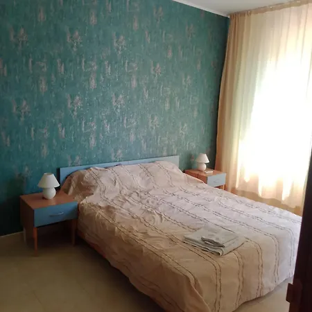 Апартаменти 3 Sanny Day 2 *