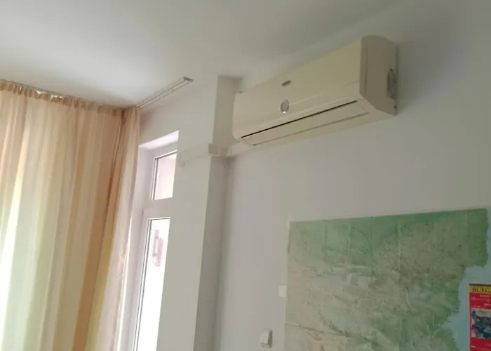 Apartment 3 Sanny Day 2